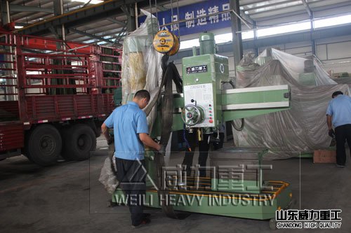 50搖臂鉆發(fā)貨