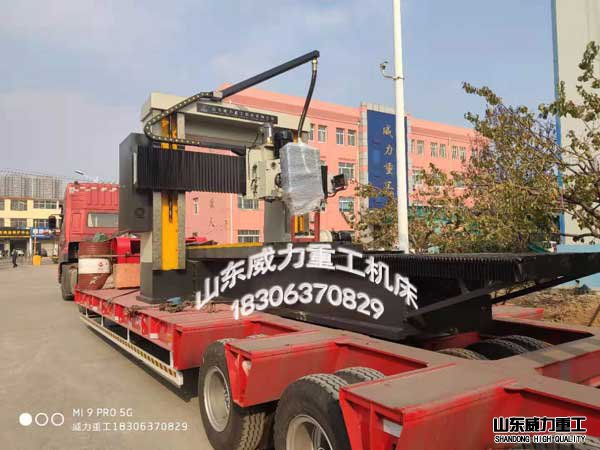 數(shù)控龍門鉆銑床發(fā)貨現(xiàn)場(chǎng)圖