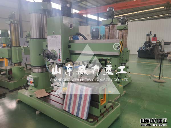 Z3050液壓搖臂鉆床圖片